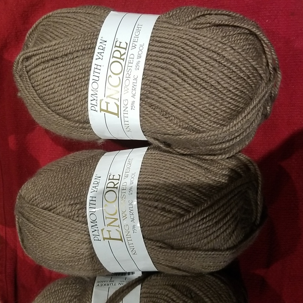 Plymouth Yarn wool blend 3 matching die lots & then 2 additional skeins total 5
